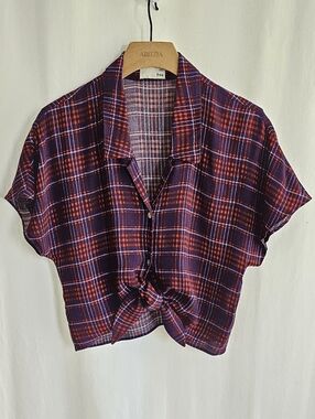 Aritzia Wilfred Free Tie-Front Button-Up Blouse